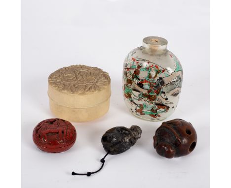 Sundry Oriental items including a Chinese cinnabar lacquer box, 3.75cm diameter, a Chinese glass snuff bottle, a Japanese ivo