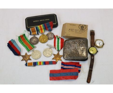 Collection of WW1 and WW2 Medals to include WW1 Victory Medal, WW1 British War Medal and a British Faithful Service Medal iss