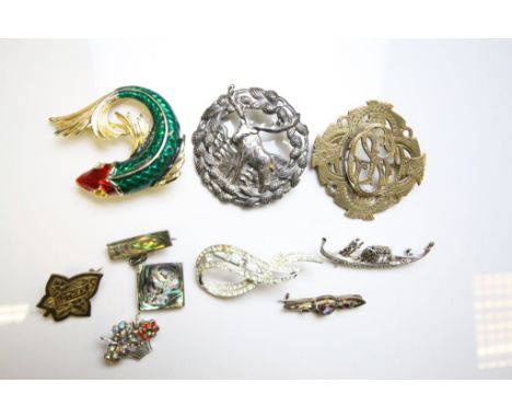 Collection of vintage Hallmarked Silver & other brooches