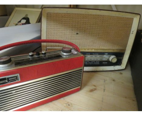 Vintage Roberts Rambler plus Ecko Radio Model U332