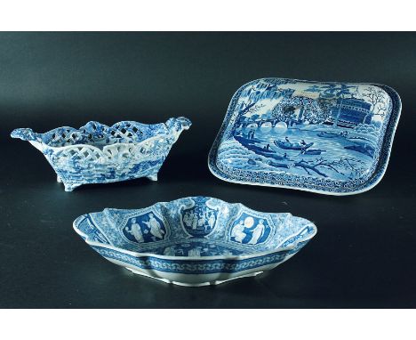 4 x Spode Blue & White wares: basket, dishes etc (4)