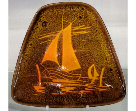 A Poole Pottery Aegean pattern arrow head dish depicting sailing vessels