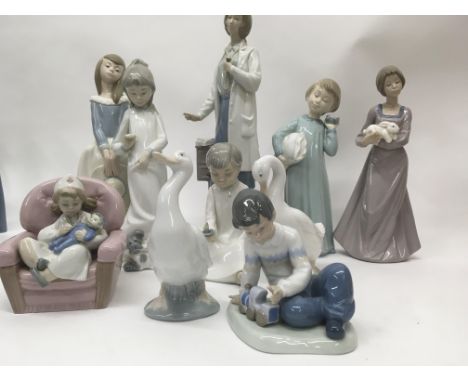 A collection of 10 Nao figures
