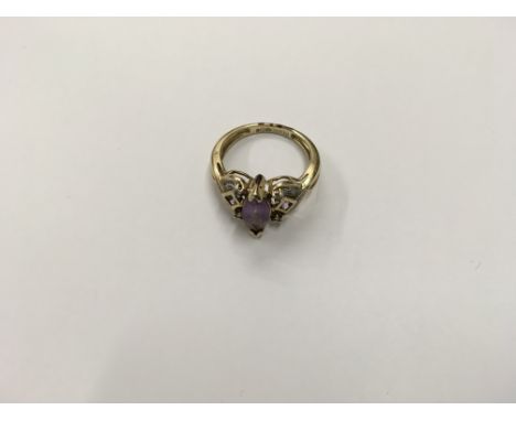 A 9ct gold Amethyst ring. Size approx O Weight approx 4g