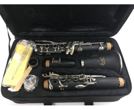 A ‘Gemeinhardt’ flute and a ‘Slade’ clarinet.