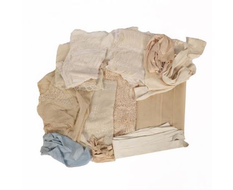 Assorted Ladies Costume Accessories, comprising two pairs of white kid leather gloves, pair of cream silk mittens, another pa
