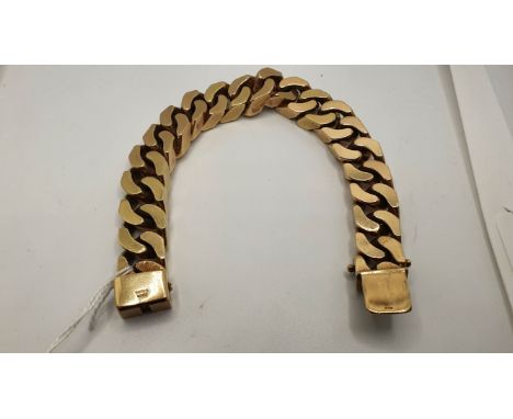 A 9ct gold curb link bracelet, length 22 cm, weight 190 gms.THIS ITEM MUST BE PAID BY BANK TRANSFER ONLY