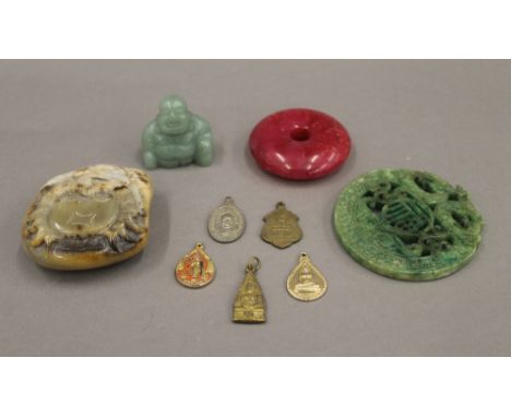 A quantity of Chinese jade carvings, etc.