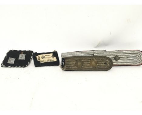 German WW2 epaulettes and collar patches