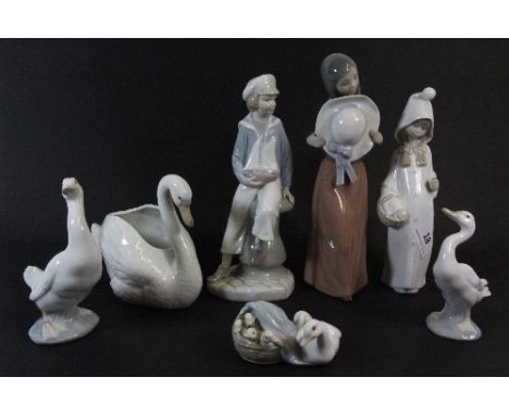 Five pieces of Lladro with a Nao goose and a Nao swan