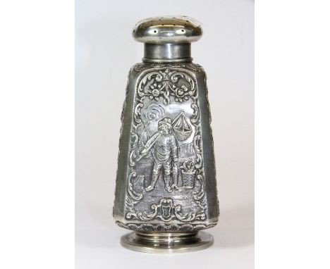 A continental hallmarked silver embossed sugar shaker. H. 14 cm. Provenance : G. Light collection.