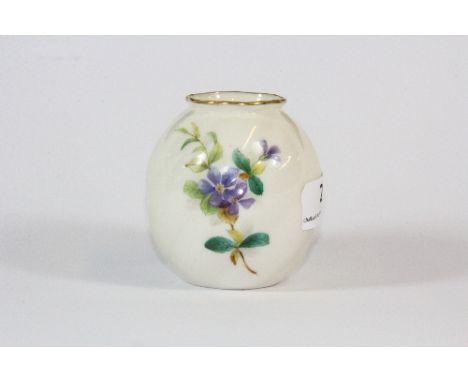 A Royal Worcester hand painted porcelain bowl. H. 8.5 cm.