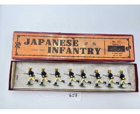 Britains - Set 134 - Japanese Infantry - [1904 version], comprising: 8 x Charging Infantry all Fixed Arm with Rifles. Dark Bl