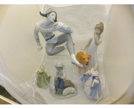 A large Lladro Utopia "Nostalgia Harlequin" figure, a Sylvac figure of a golden retriever, a Royal Doulton figurine "Southern