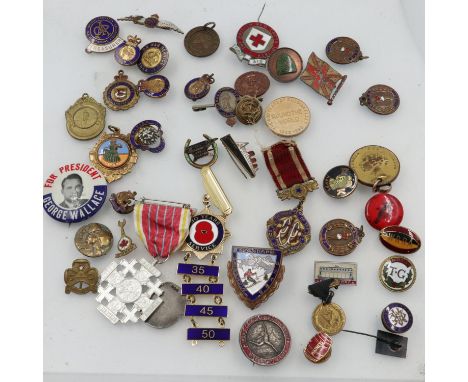 Collection of enamelled badges and buttonholes, fobs and awards. UK P&amp;P Group 1 (£16+VAT for the first lot and £2+VAT for