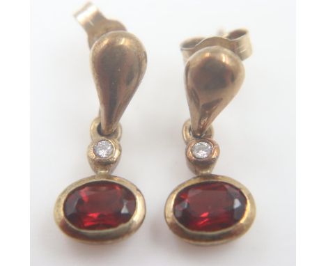 Pair of modern 9ct gold garnet and diamond set drop earrings, combined 2.3g. UK P&amp;P Group 0 (£6+VAT for the first lot and