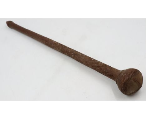 19th century carved East African knobkerrie, L: 50 cm. UK P&amp;P Group 2 (£20+VAT for the first lot and £4+VAT for subsequen