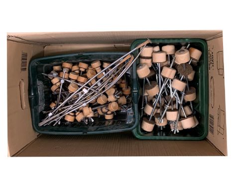 Double bass crack clamps, double bass closing clamps and violoncello bobbin closing clamps etc.