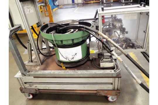 Rna Vibratory Bowl Feeder Skid Mounted For Portability Type