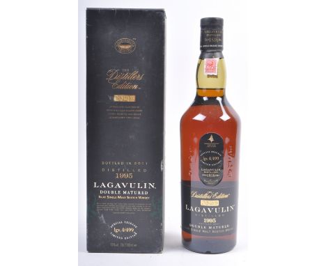 Lagavulin 1995 "The Distiller's Edition" Single Malt Scotch Whisky, bottled 2011, 43% volume, 70cl in presentation box.