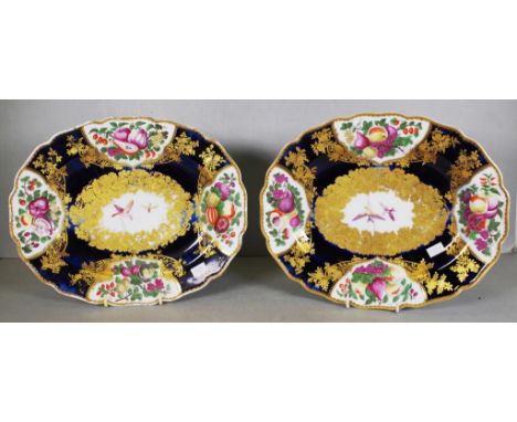 Good pair gold anchor mark Chelsea dishes painted with a central panel of birds in flight within a deep gilded border, the de