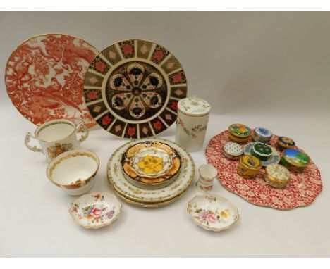 Collection of China Wares i.e Royal crown derby 1128 10 1/2 plate red ave &amp; Abbeydale Royal Worcester and other trinket b