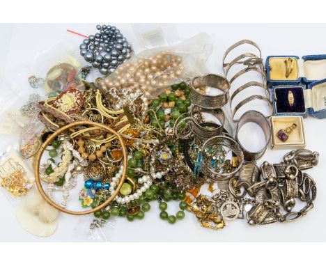 A collection of costume jewellery to include a A 19th century yellow metal foil backed topaz seal, length approx 25mm, total 