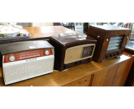 Three vintage radios, one Bakelite, to include: His Master's Voice and Cossor Melody Master.  (3)  (B.P. 21% + VAT) 