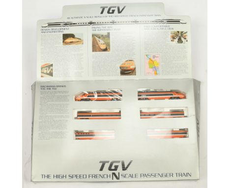 Bachmann N Gauge TGV Passenger Train Set. Consisting of power car, non power car and 4 x Passenger Coaches all contained in p