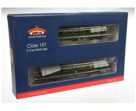 Bachmann OO Gauge 32-285 Class 101 DMU 2-Car in BR green with speed whiskers. Condition is Near Mint in Good to Good Plus box