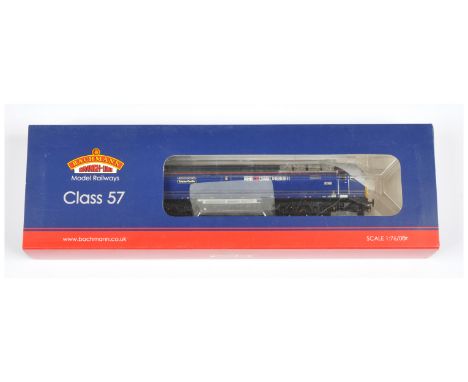 Bachmann OO Gauge 32-752Y (Limited Edition) Class 57 First Great Western Diesel Locomotive No. 57605 "Totnes Castle", produce