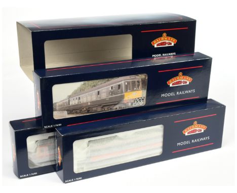 Bachmann OO Gauge (Limited Edition) 32-910Z Class 107 Strathclyde Transport 3-car DMU, produced exclusively for Model Rail &a