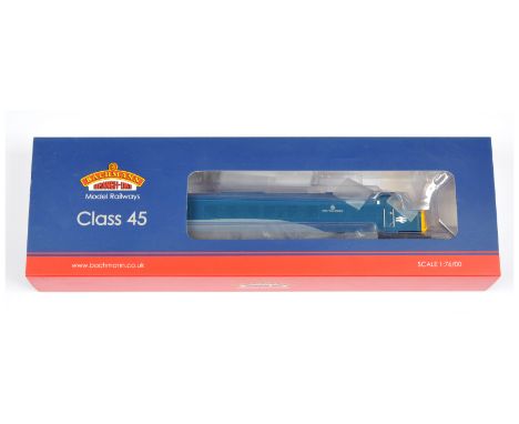 Bachmann OO Gauge 32-685SD (Limited Edition) Class 45 BR Diesel Locomotive No. 45041 "Royal Tank Regiment", produced exclusiv