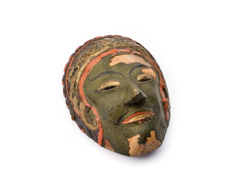 dating: 19th Century provenance: Indonesia Made of wood, polychrome. Engraved with a grotesque, crowned human head. Color par