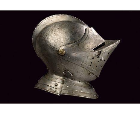 dating: third quarter of the 16th Century provenance: Germany Skull made in one piece, twisted, with short comb; the visor ri