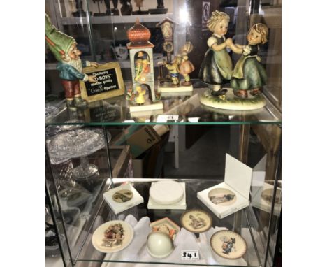2 shelves of Goebel figurines,