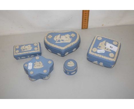 Quantity of Wedgwood blue jasperware trinket boxes