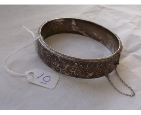 Silver engraved bangle 23.5g      