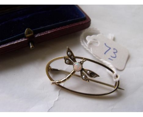 Opal & pearl 9ct dragonfly brooch boxed    