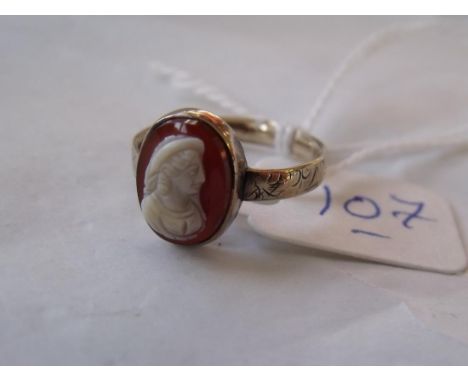 Antique silver ring set with hardstone sardonyx cameo   