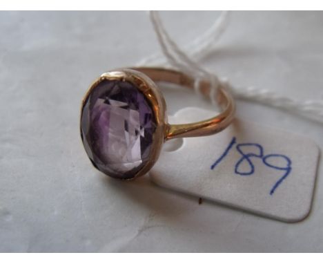 Oval amethyst 9ct ring  3.5g 'N'     