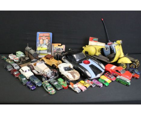 Group of diecast &amp; plastic models to include Burago, Disney Incredibles r/c car, Del Prado, carded Corgi Only Fools and H