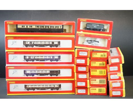 22 Boxed Hornby OO gauge items of rolling stock to include R4143A, R4145A, R4144, R296, R40141, R6643C etc 