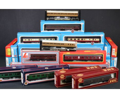 25 Boxed OO gauge items of rolling stock to include 15 x Airfix, 3 x Hornby, 2 x Bachmann, 2 x Graham Farish, 3 x Lima &amp; 