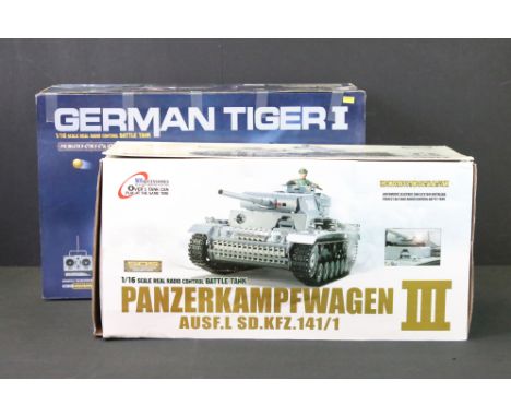 Two boxed Heng Long SOS Series 1/16 scale R/C battle tanks to include Panzerkampfwagen III, no. 3848-1 (model &amp; contents 