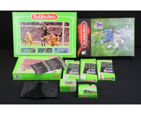 Subbuteo - Collection of LW Subbuteo to include red v blue starter set (both with white bases), boxed Terraces, 3 x boxed tea