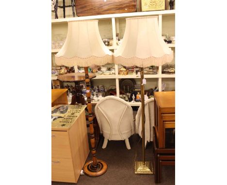Brass corinthian column standard lamp and silk shade, and turned column standard lamp and silk shade (2).