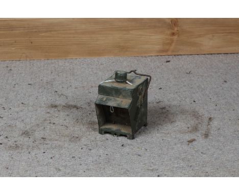 Lantern Electric Traffic No.2, in green