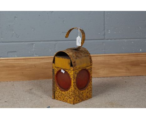 1960's/70's road/rail paraffin lamp, in yellow