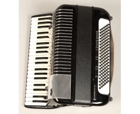 Hohner Electravox N Accordian, in case 